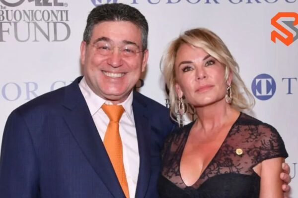 Itzhak Ezratti Wife